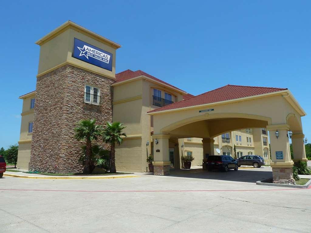 Americas Best Value Inn - Gun Barrel City Exterior photo